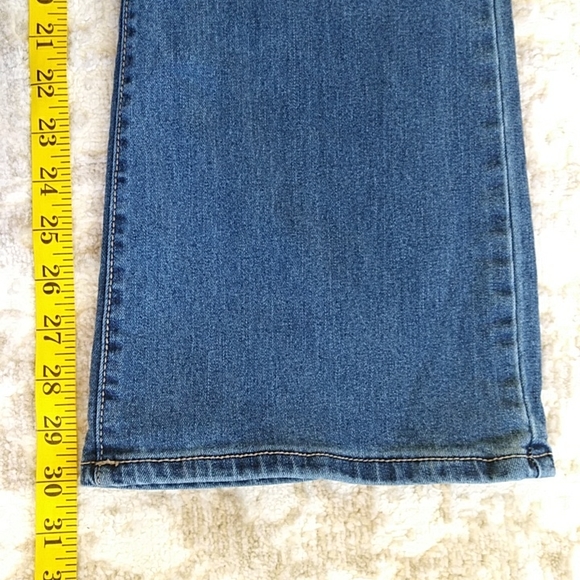 No Boundaries Distressed Bootcut Jeans - Picture 14 of 15